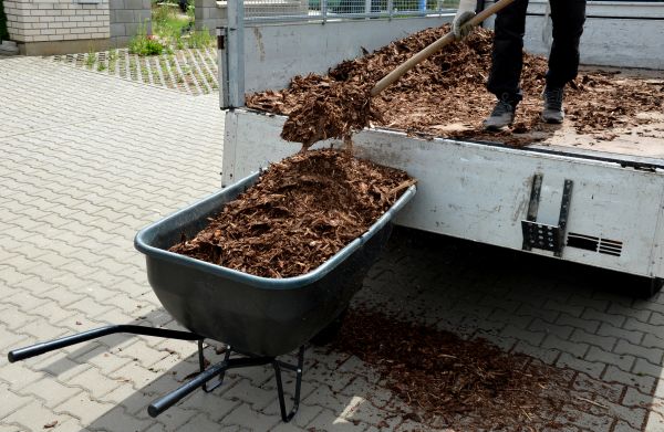 Bulk Mulch Delivery in Murrells Inlet