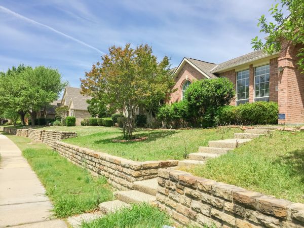 Sloped Yard Landscaping in Murrells Inlet